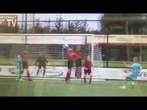 Fraaie vrije trap bij Feyenoord JO13!