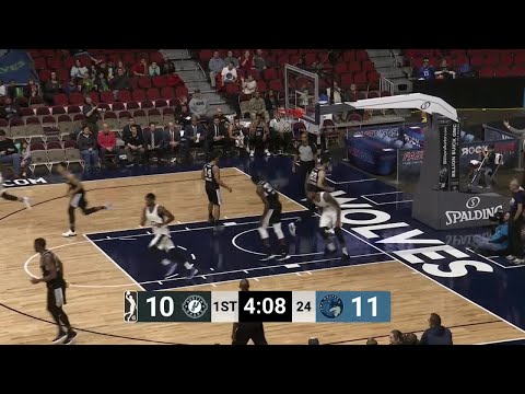 A big slam by Perry Jones III!