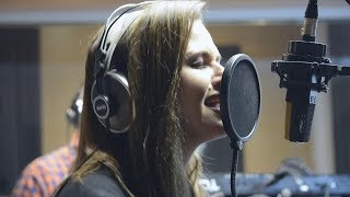 Lina Mayer - Falling (Expres Live)