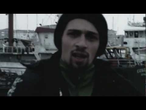 İstanbul'un Ortasında  [ Video Klip ] - Kadir Mihran