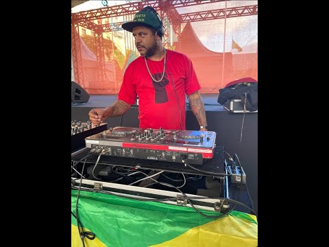 Trezeroots & Michel Irie (Enoks Bar)