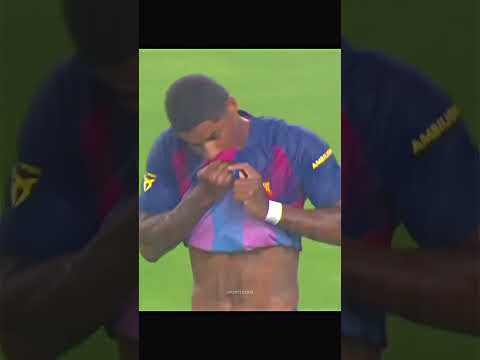 Rashford finally scores his first goal!🔵🔴💪