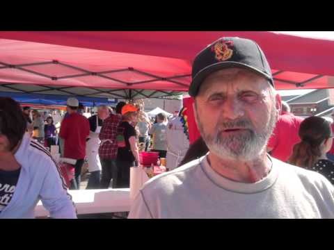 Cooks share tips at Chili Cook-off in Elwood