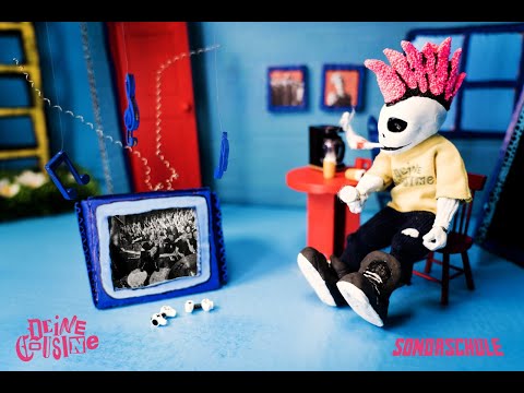 DeineCousine x Sondaschule - Der Himmel ist 'ne Kneipe (Offizielles Video)