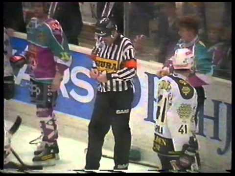 Hockey rough stuff - Season 1994-1995 playoff finals TPS vs Jokerit
