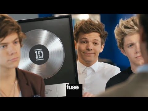 One Direction Pepsi Ad with Drew Brees