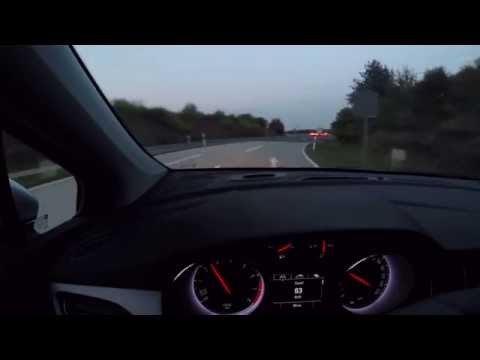 Astra K acceleration to 216 km/h / 134 mph - German Autobahn no speed limit