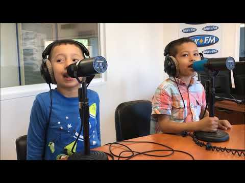 Ayat Al Kursi (Verset du Trône) récitée par Tayssir et Mehdi