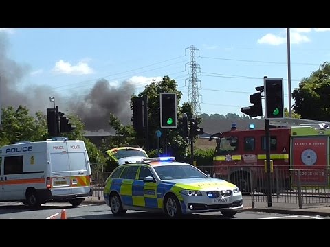 Serious Fire in North London - Emergency Vehicles Responding + on scene