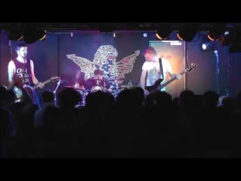 Molotov party - Molotov party - Dejchat kouř [Rock Café 23.05.2015]