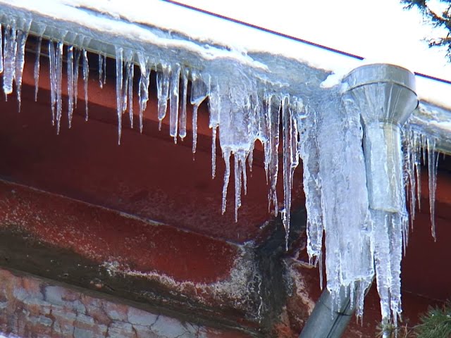 Сырость, духота и грибок на стенах