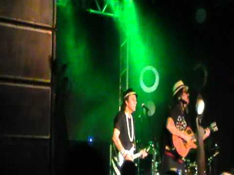 Armandinho e Moraes Moreira - Chão da Praça - No Pelourinho - Salvador