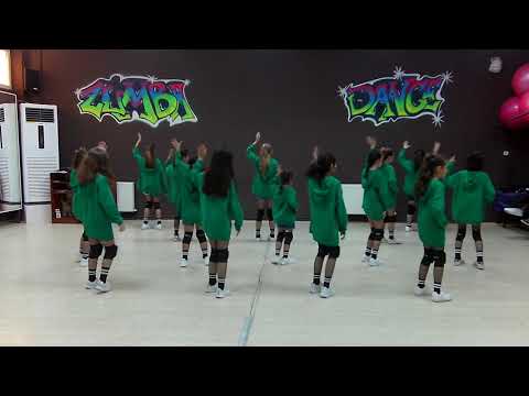 3- DJ MAM'S - Fiesta Buena kid dance / zumba choreography