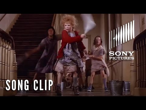 Thumbnail of the video: ANNIE (1982) - “It’s The Hard Knock Life” Full Clip