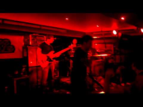 Bluemoose - Killing In The Name Of - Brennans Lane, Ballina - 8/07/'12