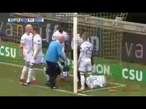 Gol y golpe de escándalo para el Chucky Lozano - Locker Room