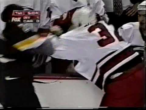 Chris Tamer vs Stu Grimson - Oct 3, 1997