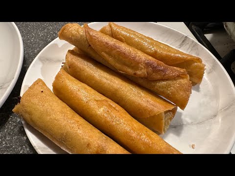 COMO HACER FLAUTAS DORADAS O TAQUITOS ENROLLADOS SIN PALILLOS NI COMPLICACIONES | TAQUITOS DE POLLO