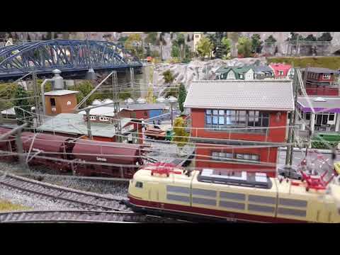 BR 103 DB Spur TT Fa. Kuehn, Zahnrad Tausch