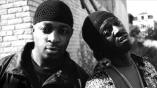 Lloyd Ft Public Enemy - Love The Way You Lie *Remix*