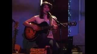 Amber Rubarth - Chrysanthemums Live at The Living Room 2008.02.05