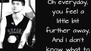 Download lagu Close as stranger - 5SOS ( lyrics and pictures ) mp3