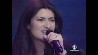 Laura Pausini - Un&#39;emergenza d&#39;amore - Live Concert @ Night Express 1999