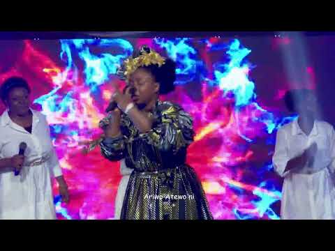 Esther Osaji ft. Evangelist Tope Alabi - Kilo Wo Odi Jericho