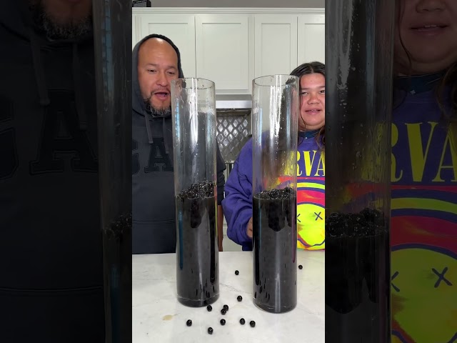 Vídeo relacionado con Mujer Boba Tea Ramen Lindo Kawaii Bubble Milk Tea Camiseta Cuello V