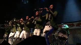 Banda Carnaval - Los Ninis Y Quererte Jamás