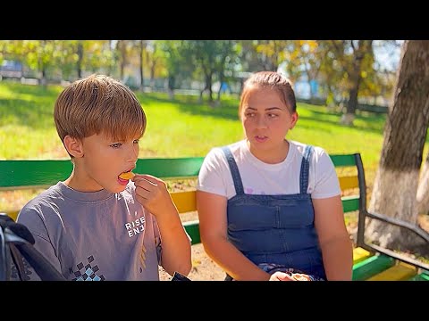 Colega nouă Respinsă de toți/ Istorie tristă😭