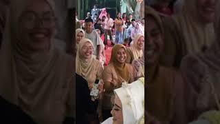 Download lagu Kedua pengantin di kelilingi bridesmaid setelah sah jadi pasangansuami isteri #wedding mp3