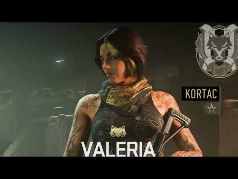 Call of Duty Modern Warfare 2 - GHOST and VALERIA looks each other.