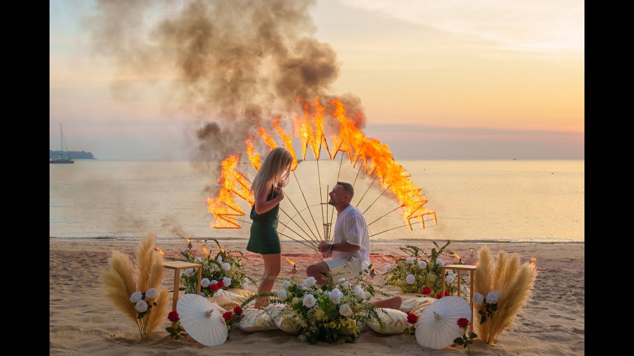 Dream beach proposal in Phuket, Thailland by Wedding Planner Bespoke Experiences