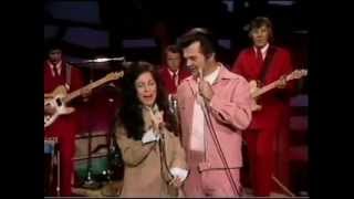 Conway Twitty and Loretta Lynn - Louisiana Woman, Mississippi Man