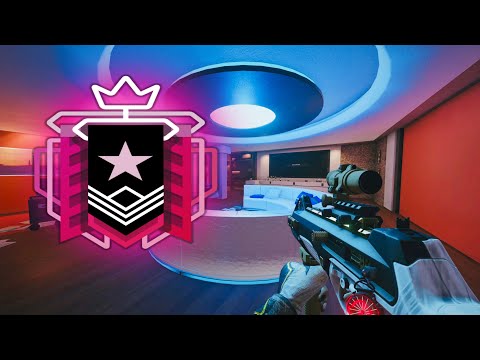 CONTROLLER CHAMPION MAKING PLAYS - Rainbow Six Siege Console