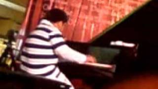 amazing edwin the little pianist