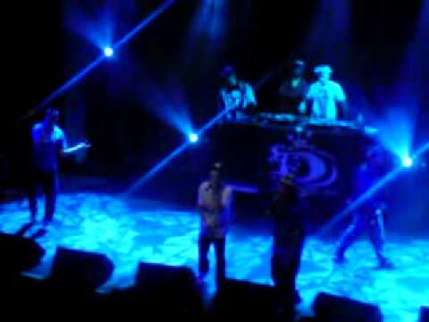 Βόρεια Αστέρια-Σαν Κι Εμάς live @ Gagarin 26/3/2011
