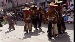 preview picture of video 'Danza De Los Rubios De Santiago Juxtlahuaca  Oaxaca'