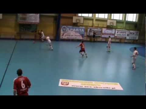 1/16 HPP . K.S. Auto Wicherek Oborniki - K.S Gniezno (2-5) - skrót meczu (09.02.2013)