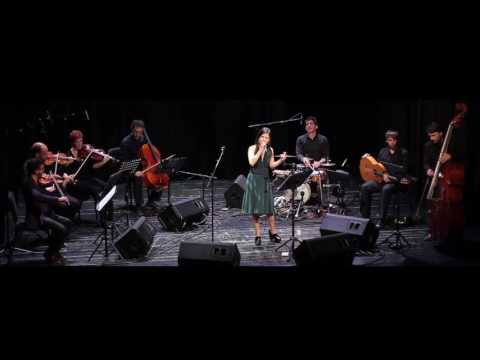 Victòria Quingles canta "Encara queden dies"