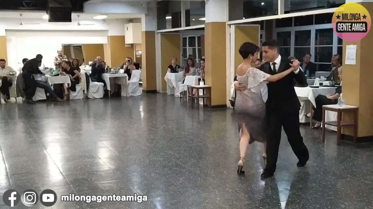 Rodrigo Videla y Marina Teves en Milonga Gente Amiga 2022 - (3/3)