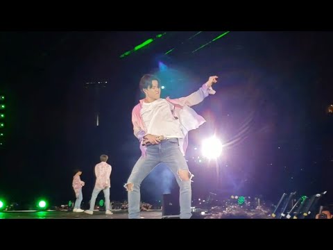 190505 Dope, Baepsae, Fire Medley @ BTS 방탄소년단 Speak Yourself Tour Rose Bowl LA Concert Fancam