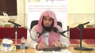 صورة استعمال قطرة العين للصائم