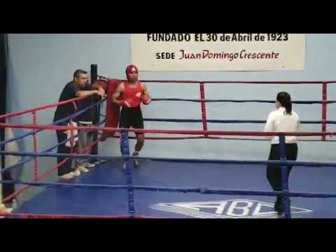 Jonathan Hernández vs Sellanez - Debut amateur en Argentina (Liga Metropolitana)