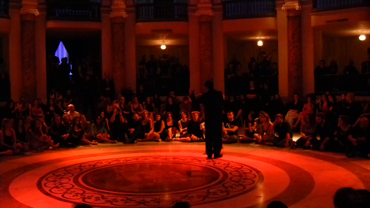 Show di Carlos Espinoza​ y Noelia Hurtado in La Luz De un Fòsforo A Troilo al Winter Tango Napoli