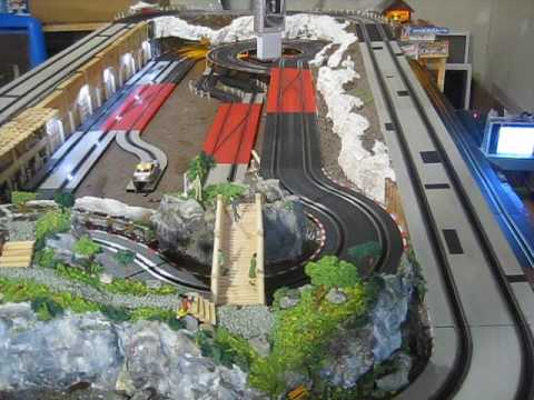 November 2016 Carrera Digital 1/43 track with Digital 1/32 CU