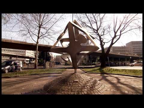 Kinetischer Schmuck | Portrait Professor Friedrich Becker