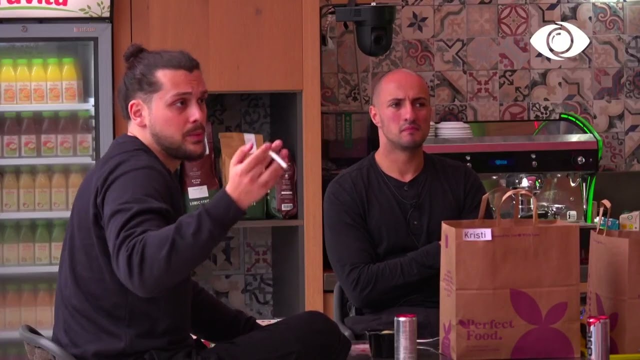 Nëse ikën Kiara iki dhe unë/ Luizi bisedon me banorët