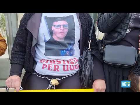 Tenta di rapinare un carabiniere in borghese e viene ucciso, i genitori: «E' stata un'esecuzione»